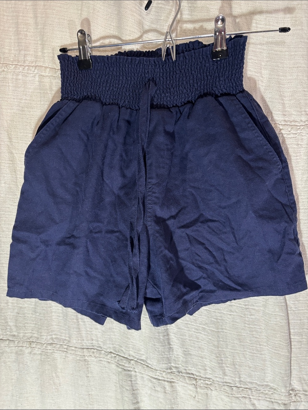 one 5 one Navy Blue Linen Blend Smocked High-Waist Shorts Size Small EUC